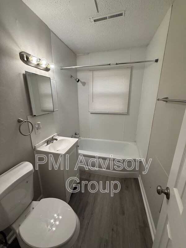 218 Se Pinecrest Dr - Photo 6 of 8