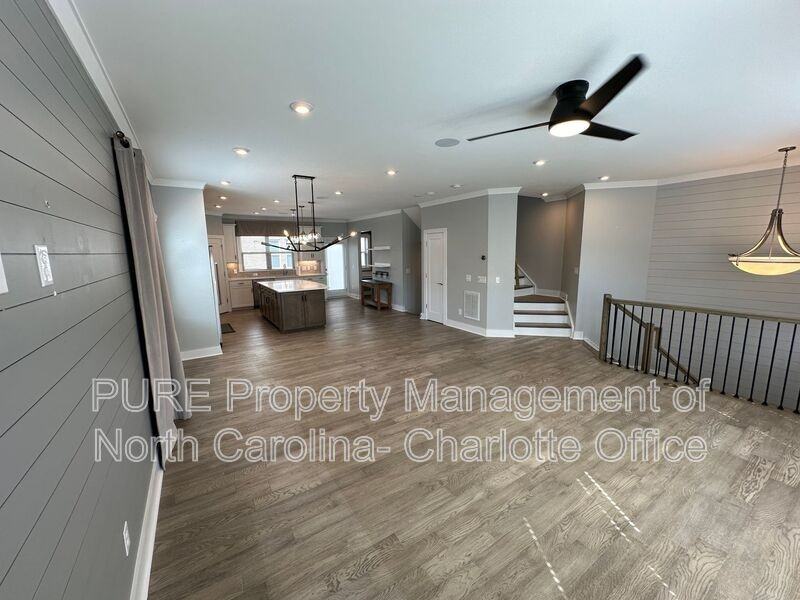 13006 Tinton Ave - Photo 6 of 42