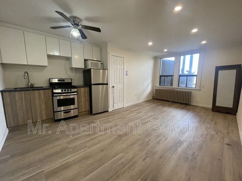 44 Victoria Ave S #303 - Photo 6 of 6