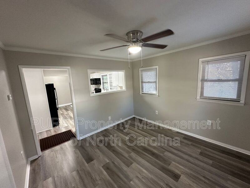 111 Hillcrest Dr - Photo 3 of 23