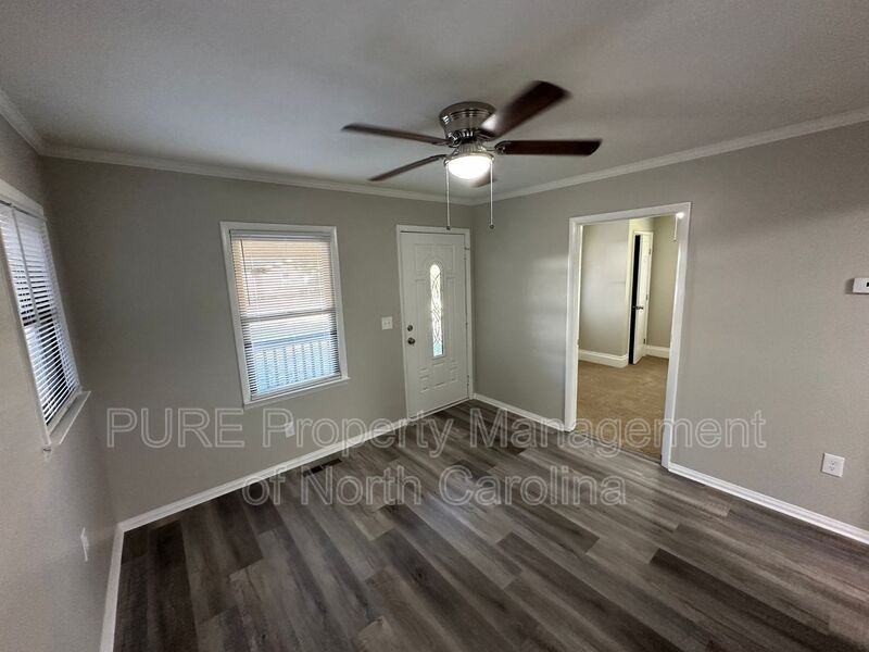 111 Hillcrest Dr - Photo 5 of 23