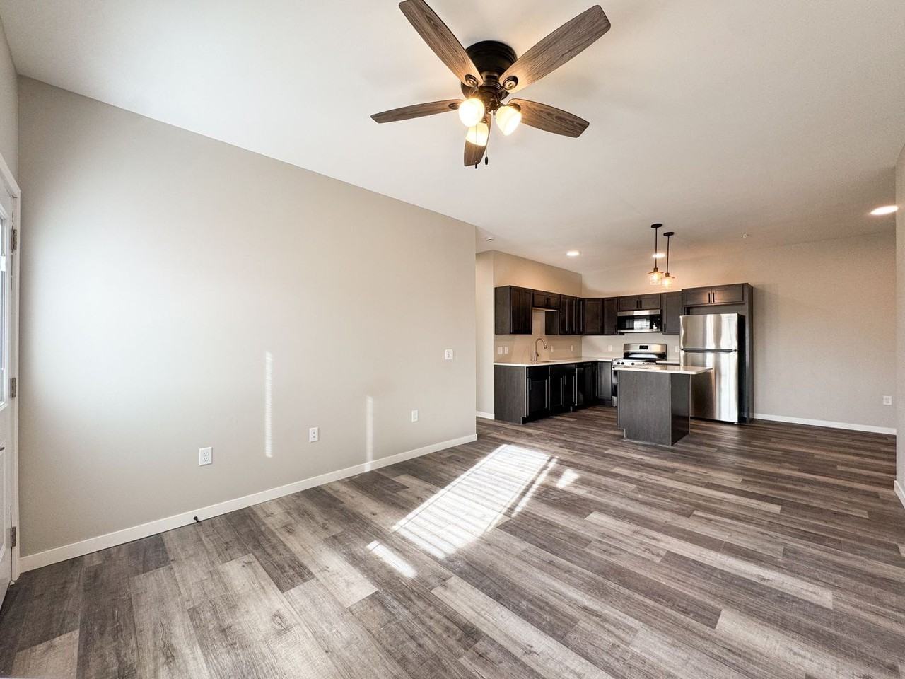 Latitude 45 - Photo 2 of 26