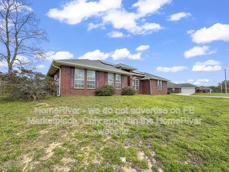 2107 Hagood Loop - Photo 2 of 21