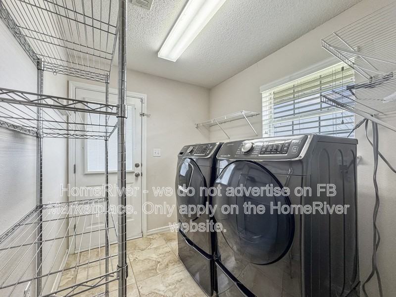 2107 Hagood Loop - Photo 7 of 21