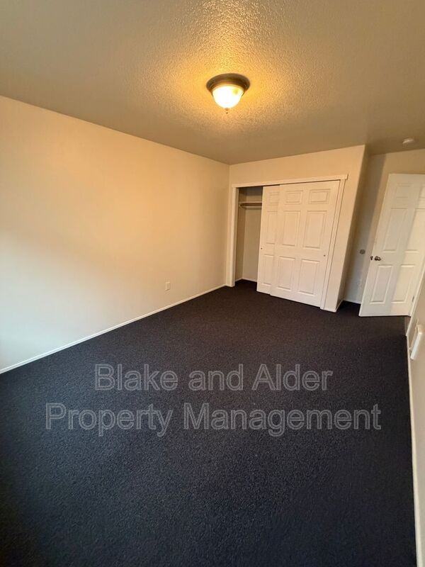 13637 Se Center St - Photo 7 of 14