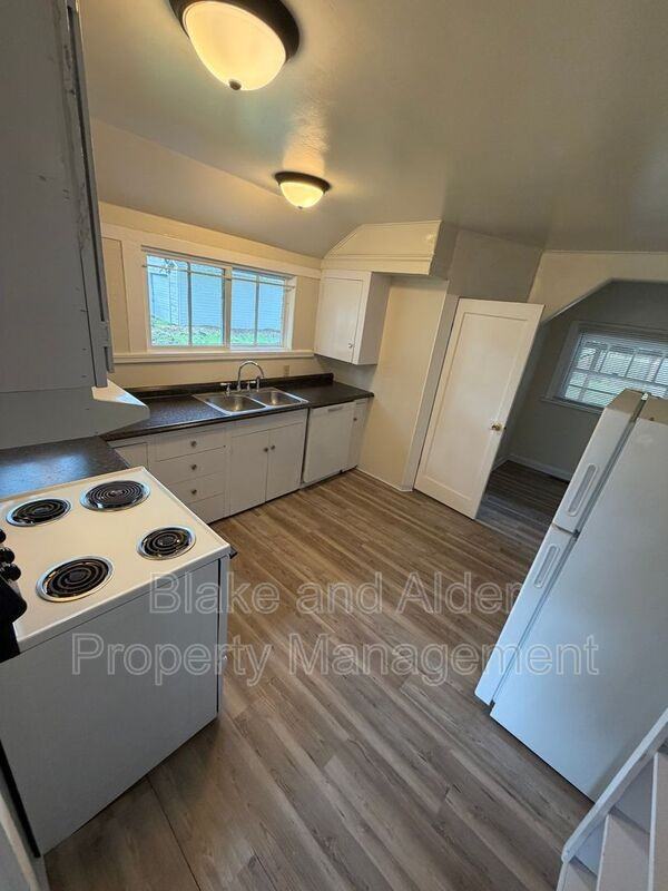 5923 Se Harold St - Photo 6 of 14