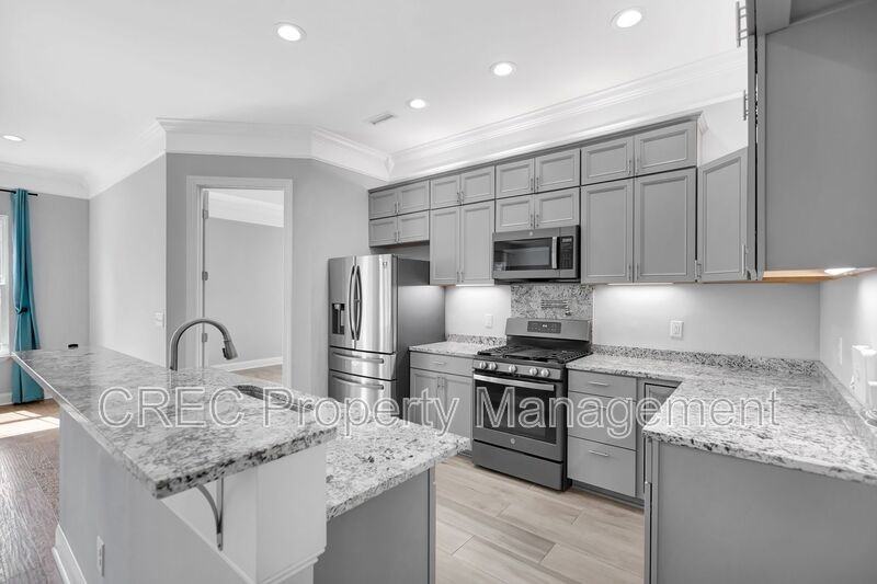 1339 Winterberry Ave - Photo 6 of 38