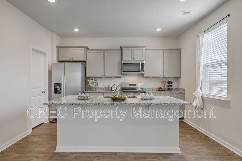 104 Akeley Ln - Photo 6 of 29