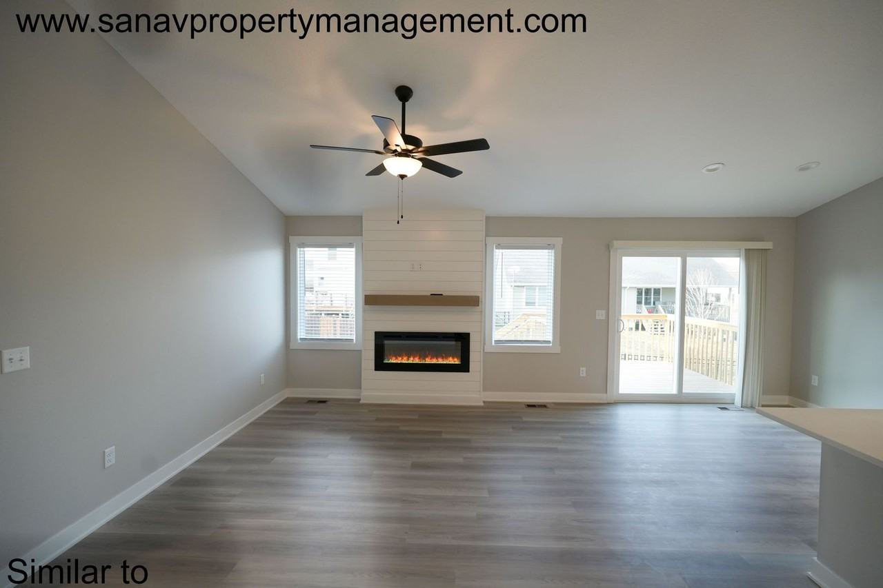 335 Marie Ave - Photo 3 of 15