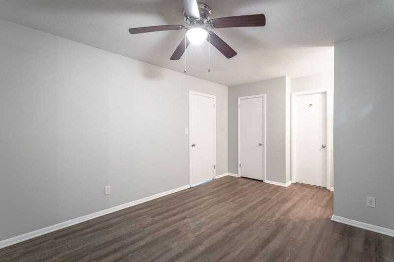 113 Goodson Ave #18 - Photo 2 of 7