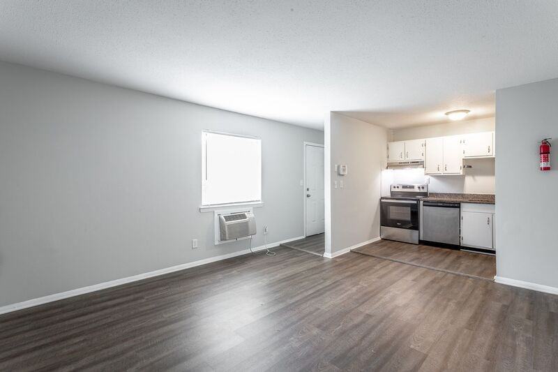 113 Goodson Ave #18 - Photo 5 of 7