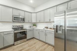 531 Strong Ave - Photo 1 of 1