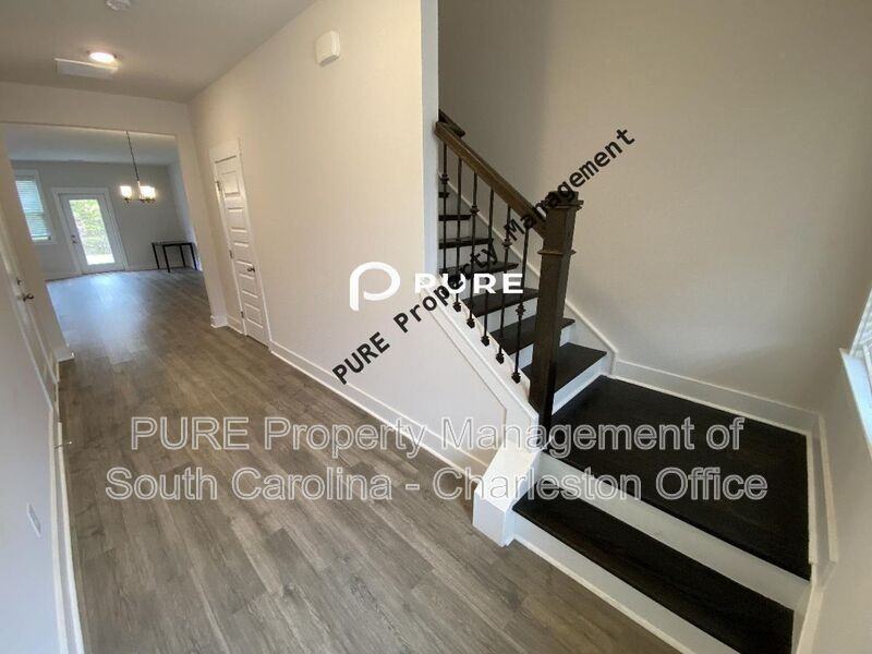 7816 Park Gate Dr - Photo 2 of 20