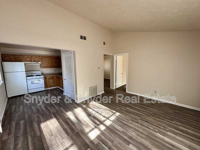 279 Grove St - Photo 4 of 13