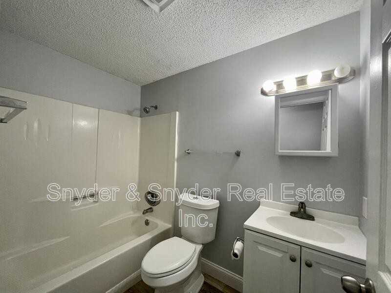 2605 Terrace Ave #6 - Photo 6 of 22