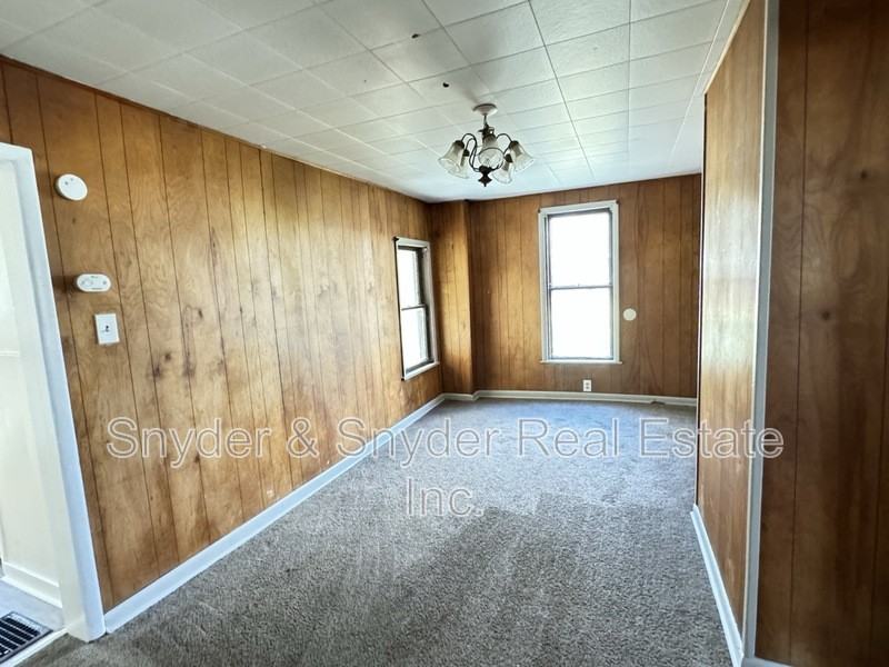 748 Corley St - Photo 4 of 9