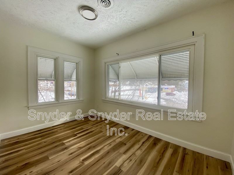 884 Copley Rd #4 - Photo 4 of 13