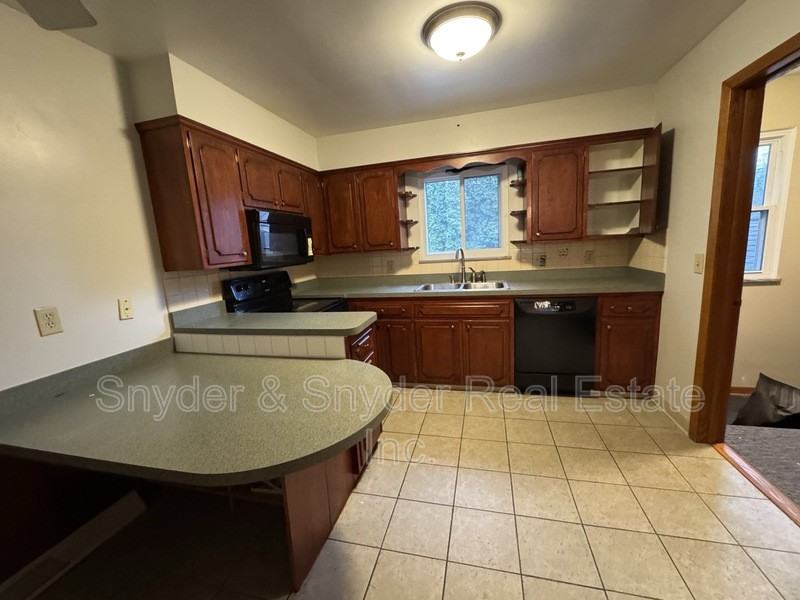 1857 Cromwell Dr #1859 - Photo 4 of 14