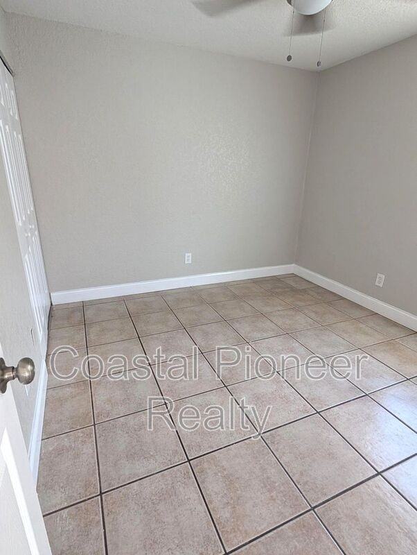 5828 3rd St E - Photo 5 of 23