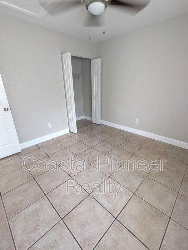 5828 3rd St E - Photo 6 of 23