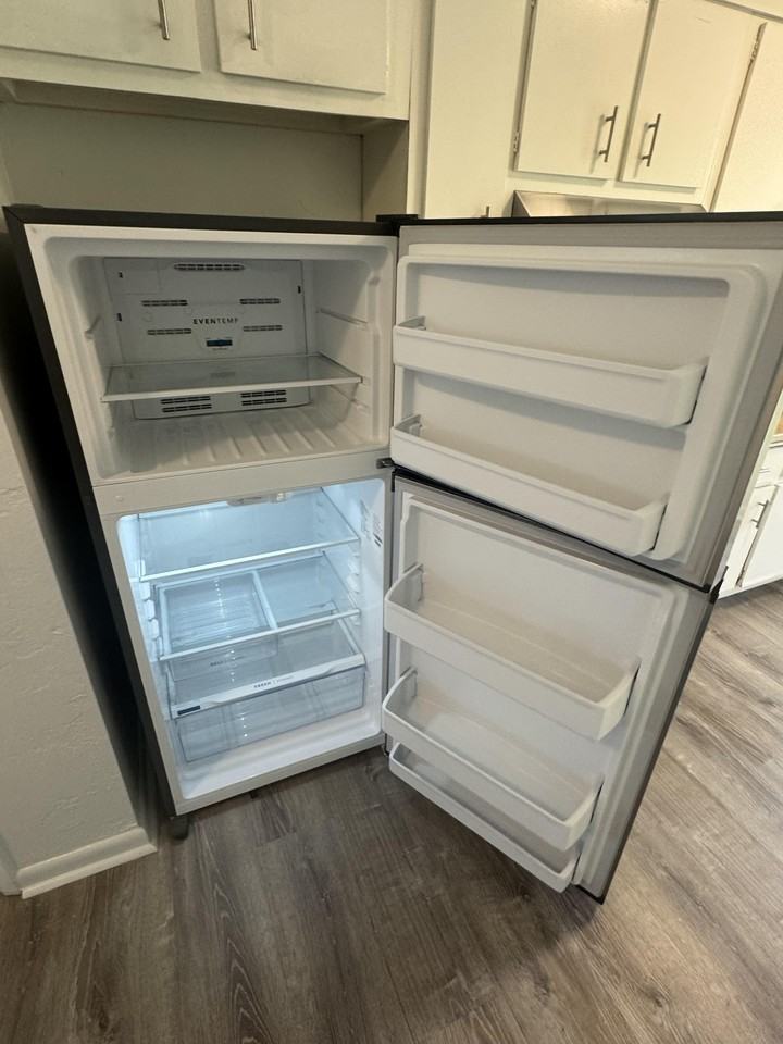 340 - Hemingway At Wilton Manors LLC - Photo 3 of 16