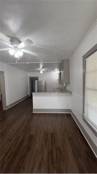 304 N Criswell St - Photo 3 of 15