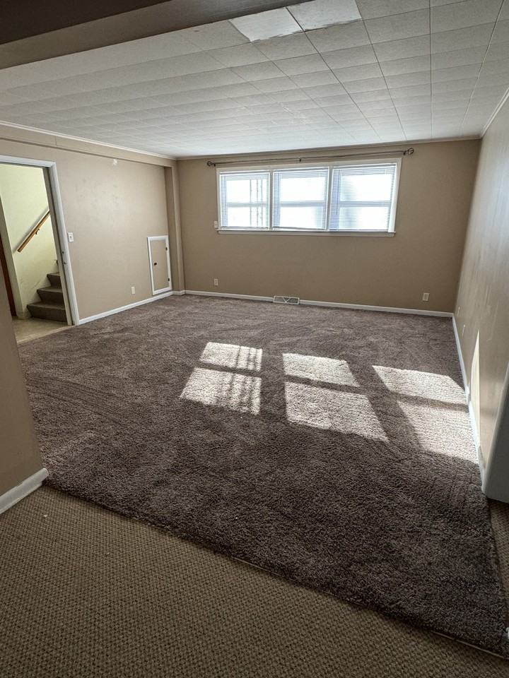 1103 11th Avenue - Photo 2 of 8
