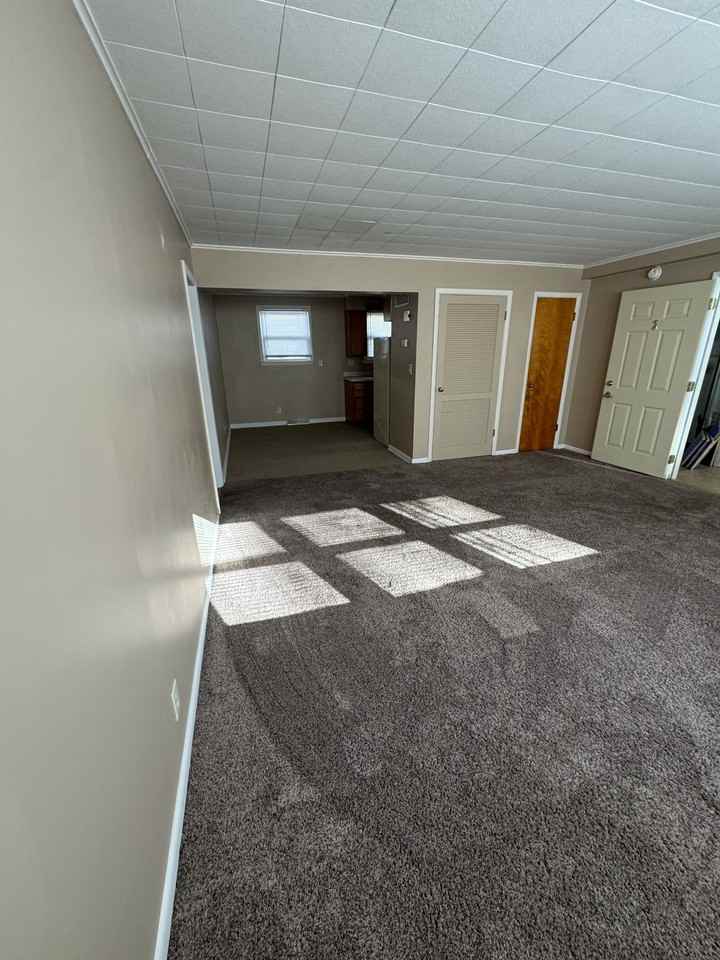 1103 11th Avenue - Photo 3 of 8