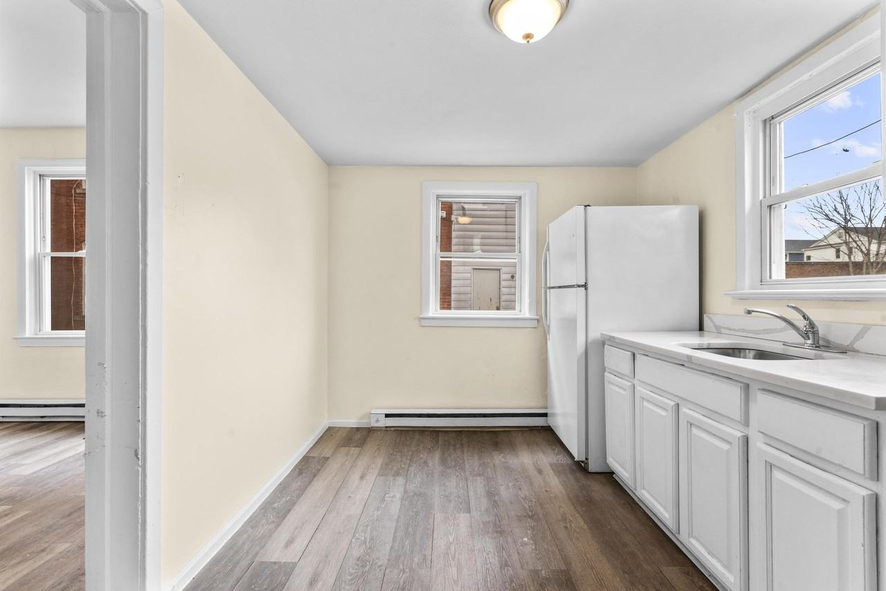 313 High Street - Photo 2 of 28