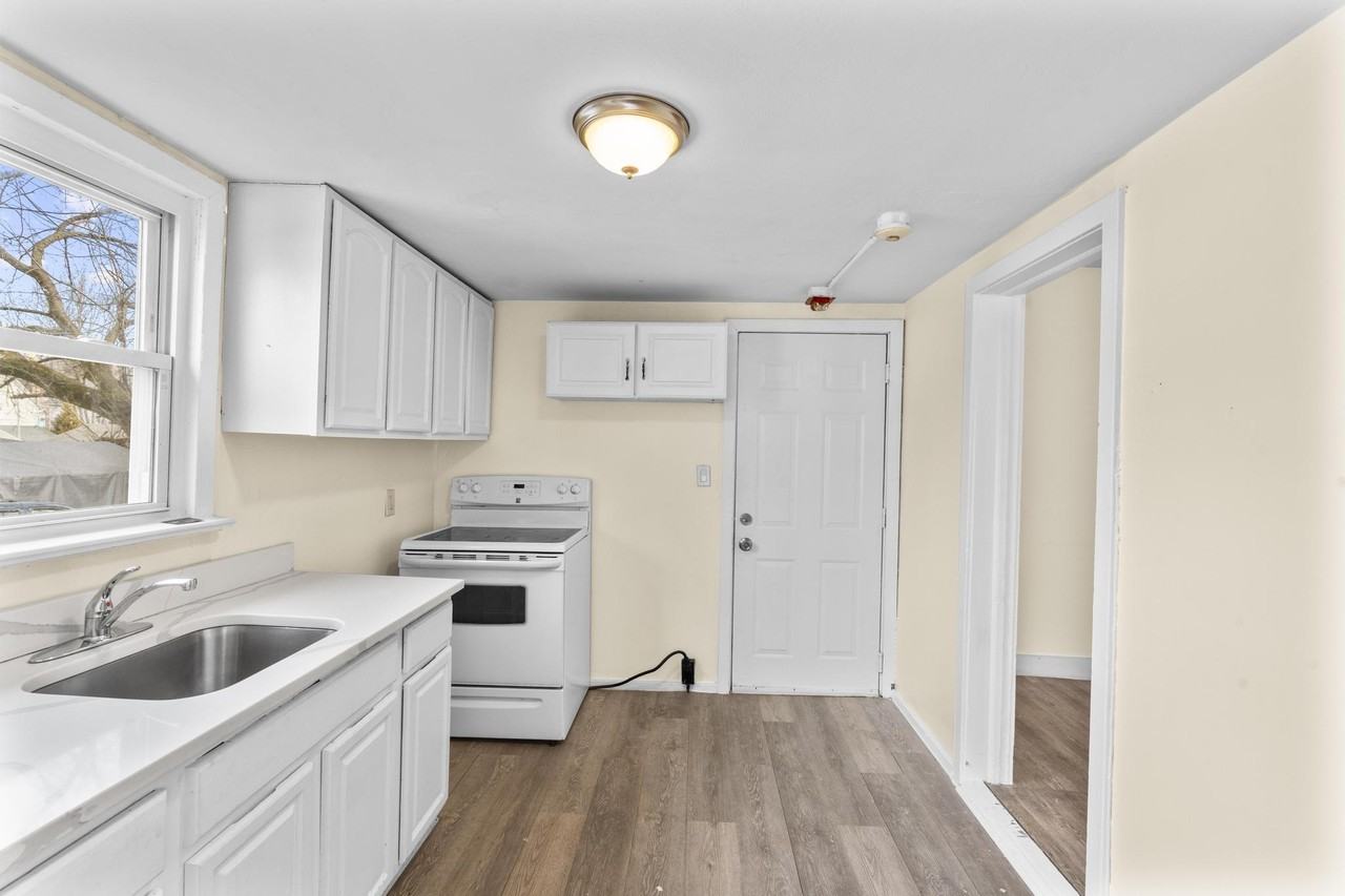 313 High Street - Photo 3 of 28
