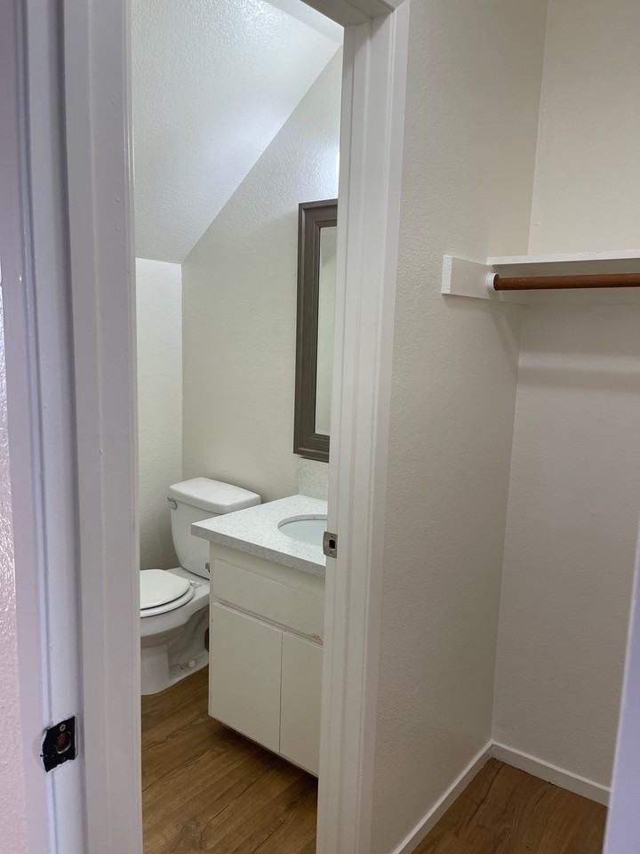 Ash 1158 - Photo 6 of 12