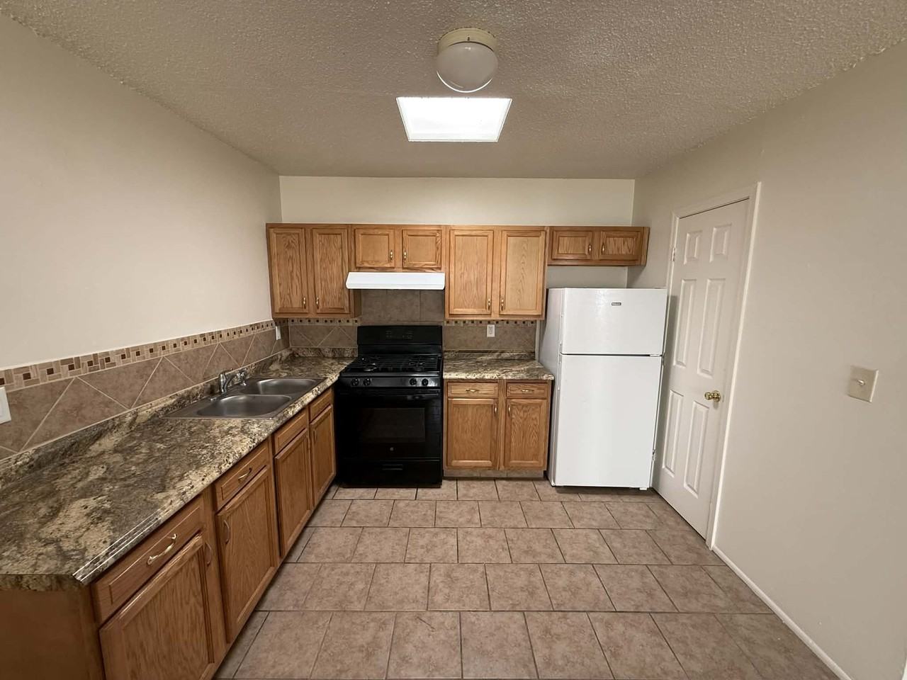 1788 // 5425 East 30th Street #2 - Photo 6 of 16