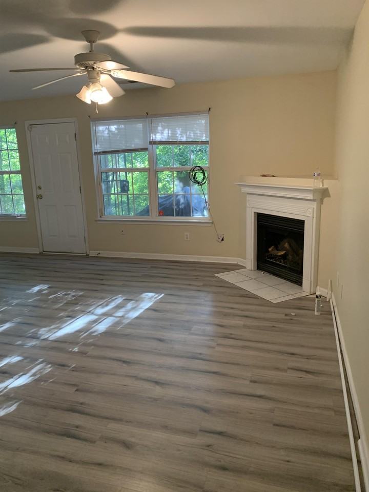 5185 Hanover Street - Photo 3 of 10