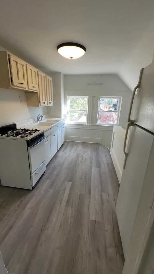 Colorado Avenue 728 W - Photo 7 of 12