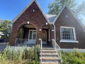 Swan Street Triplex - Photo 1 of 1