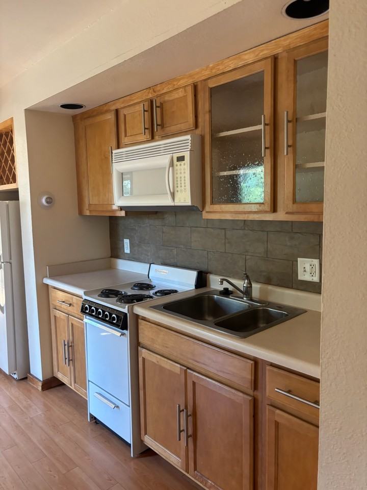 10 Langdon Street - Photo 5 of 6
