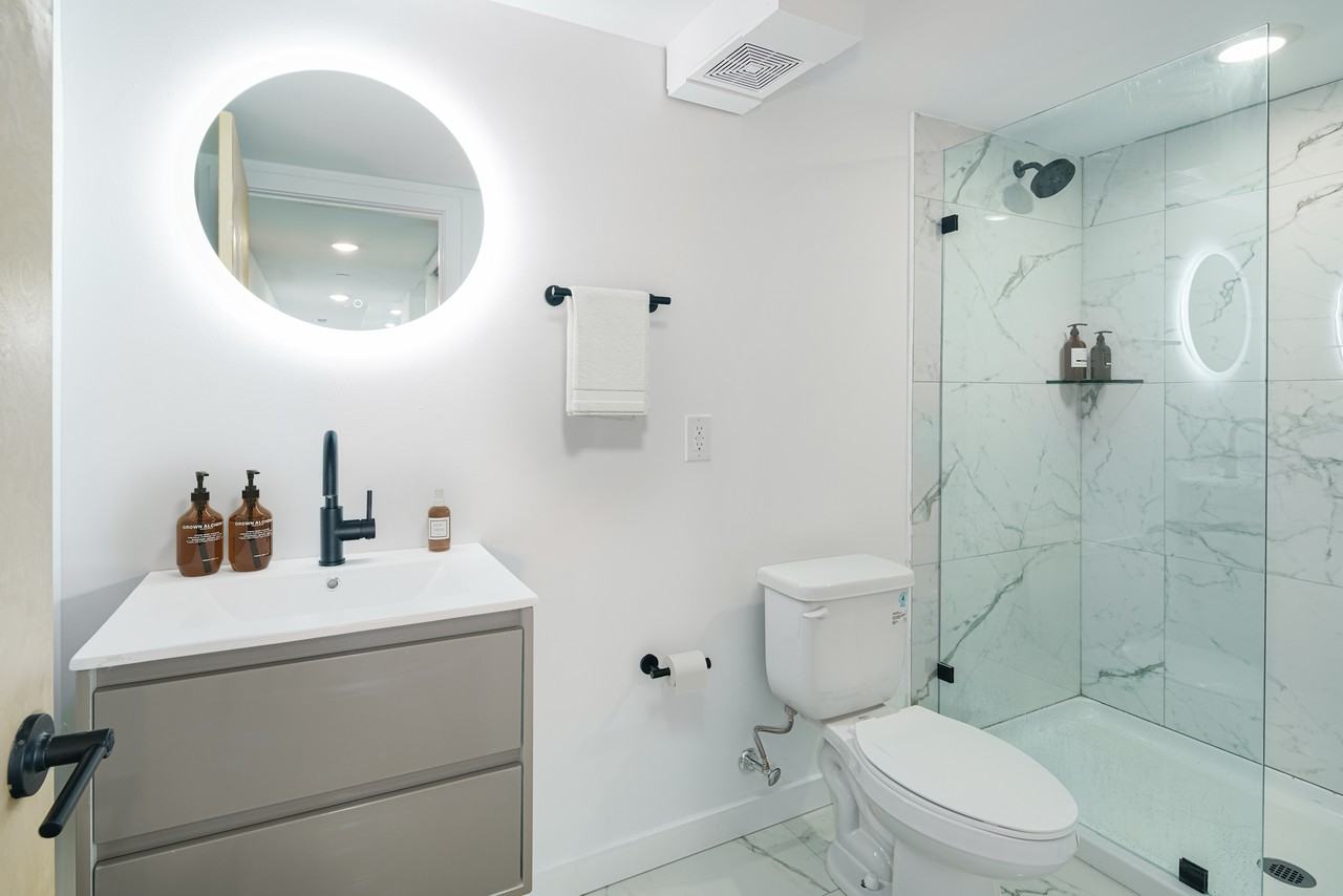 630 Moore Street - Photo 7 of 22