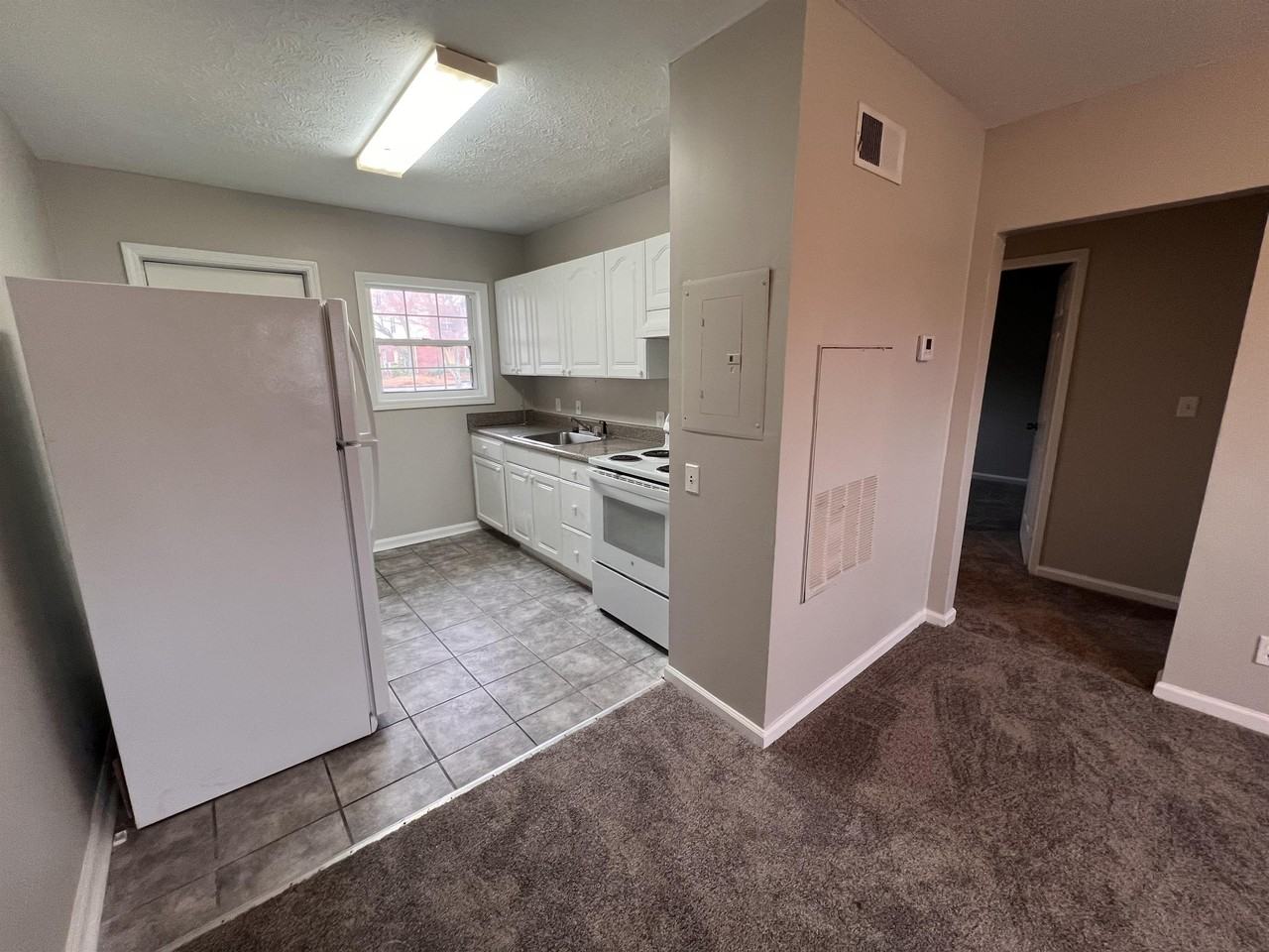 Hank Aaron Apartments - Photo 2 of 50