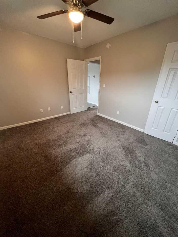 Hank Aaron Apartments - Photo 5 of 50