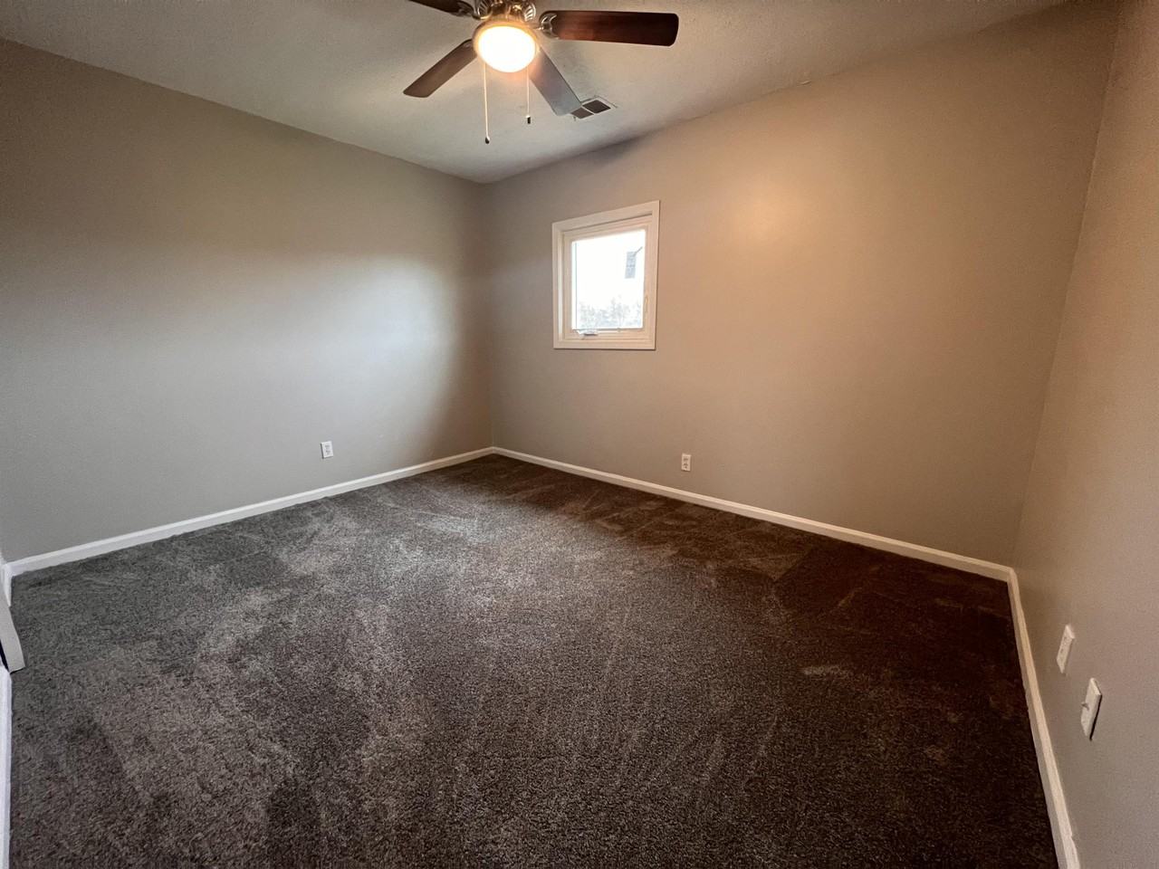 Hank Aaron Apartments - Photo 6 of 50