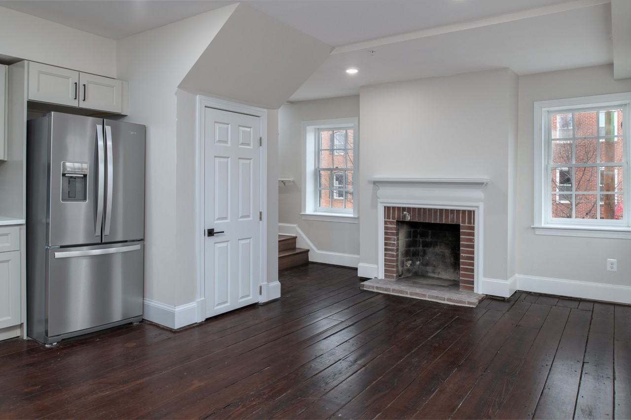 1 East Montgomery Street - Photo 4 of 50