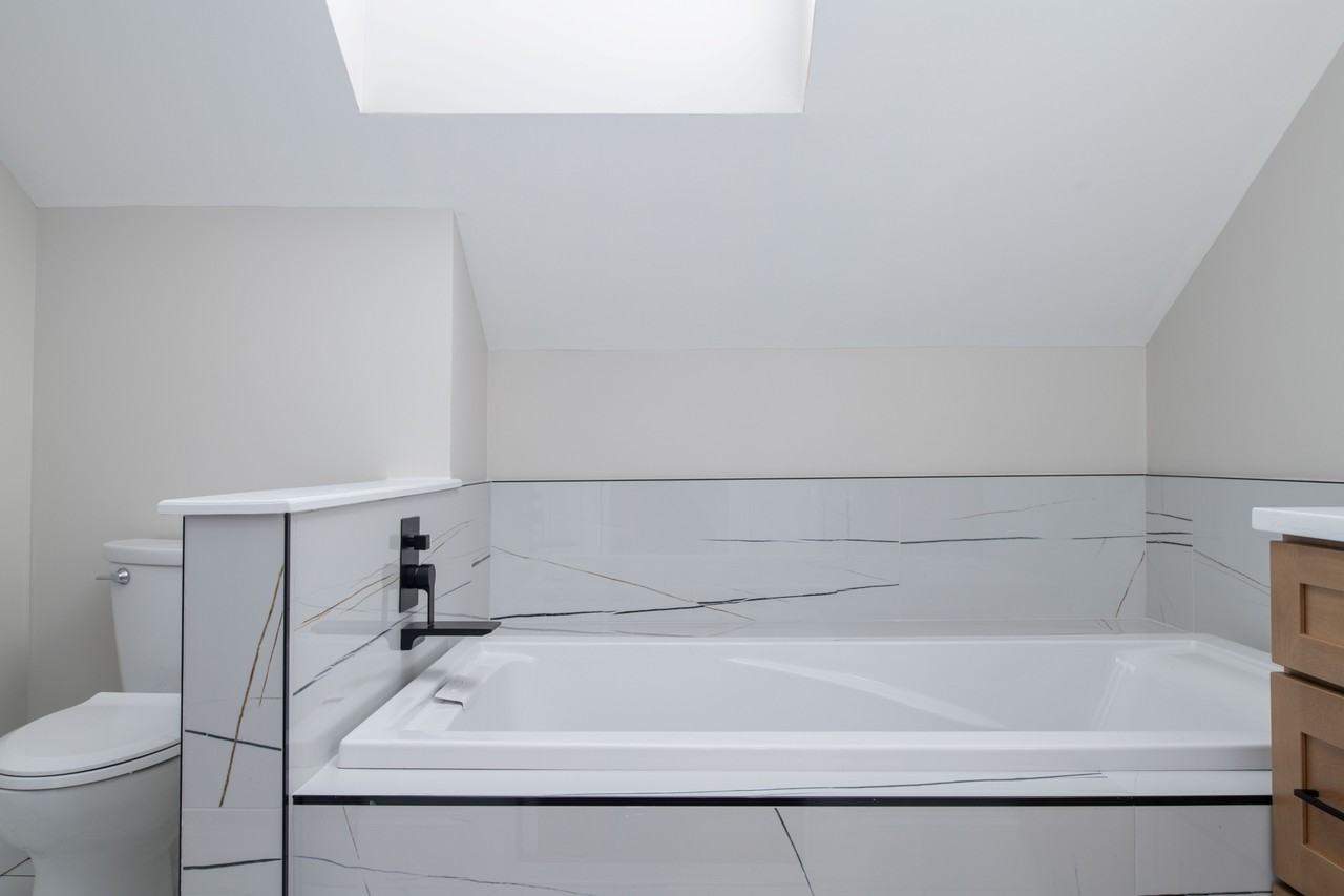 1 East Montgomery Street - Photo 7 of 36