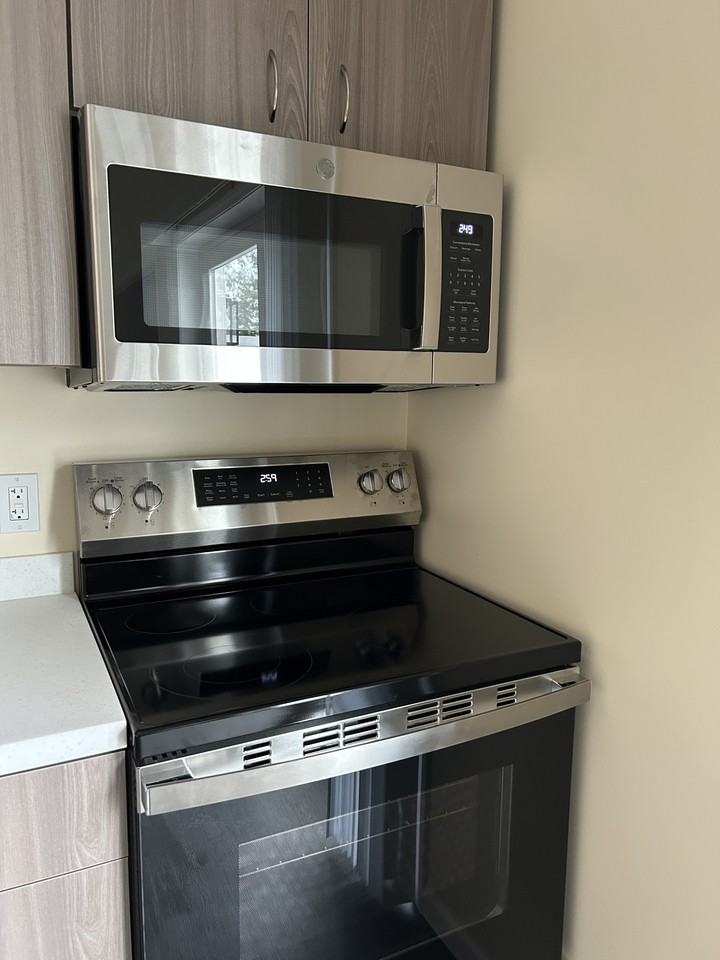 5058 New York 31 - Photo 6 of 9