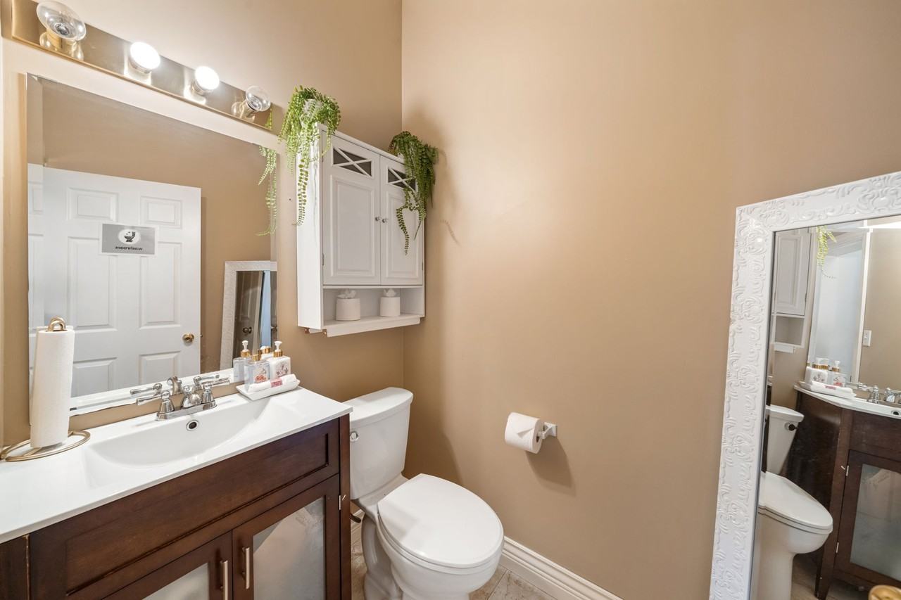 121 1 Street #103 - Photo 6 of 7