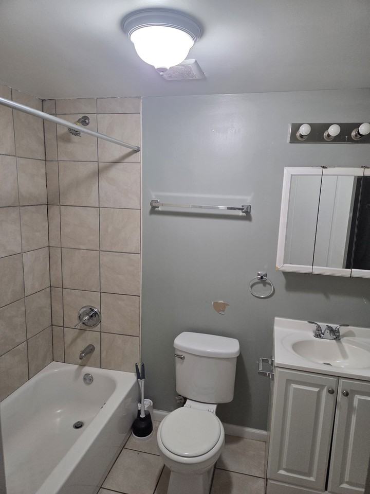 6142 South King Drive - Photo 7 of 15