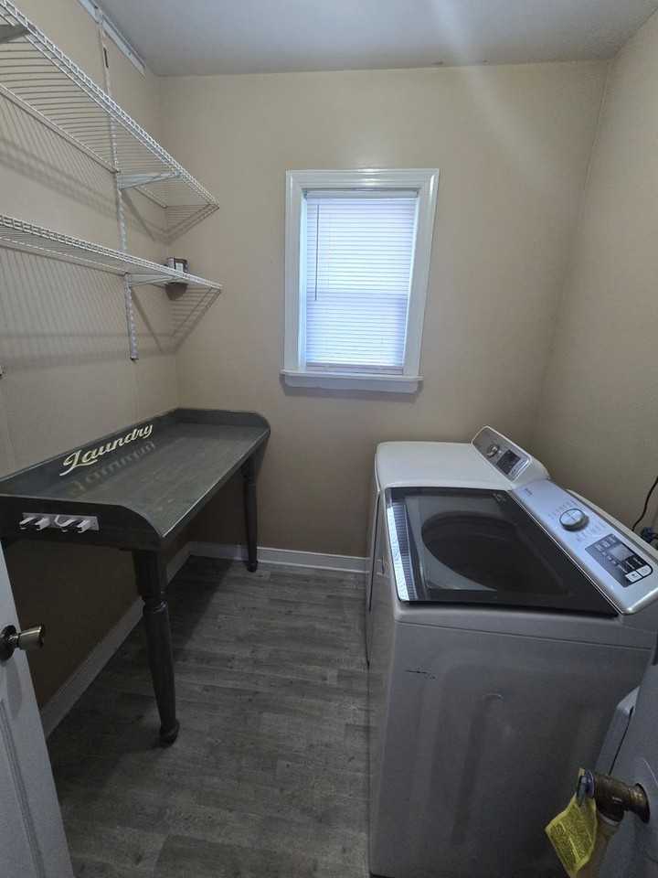 404 N 4th Ave - Photo 6 of 8