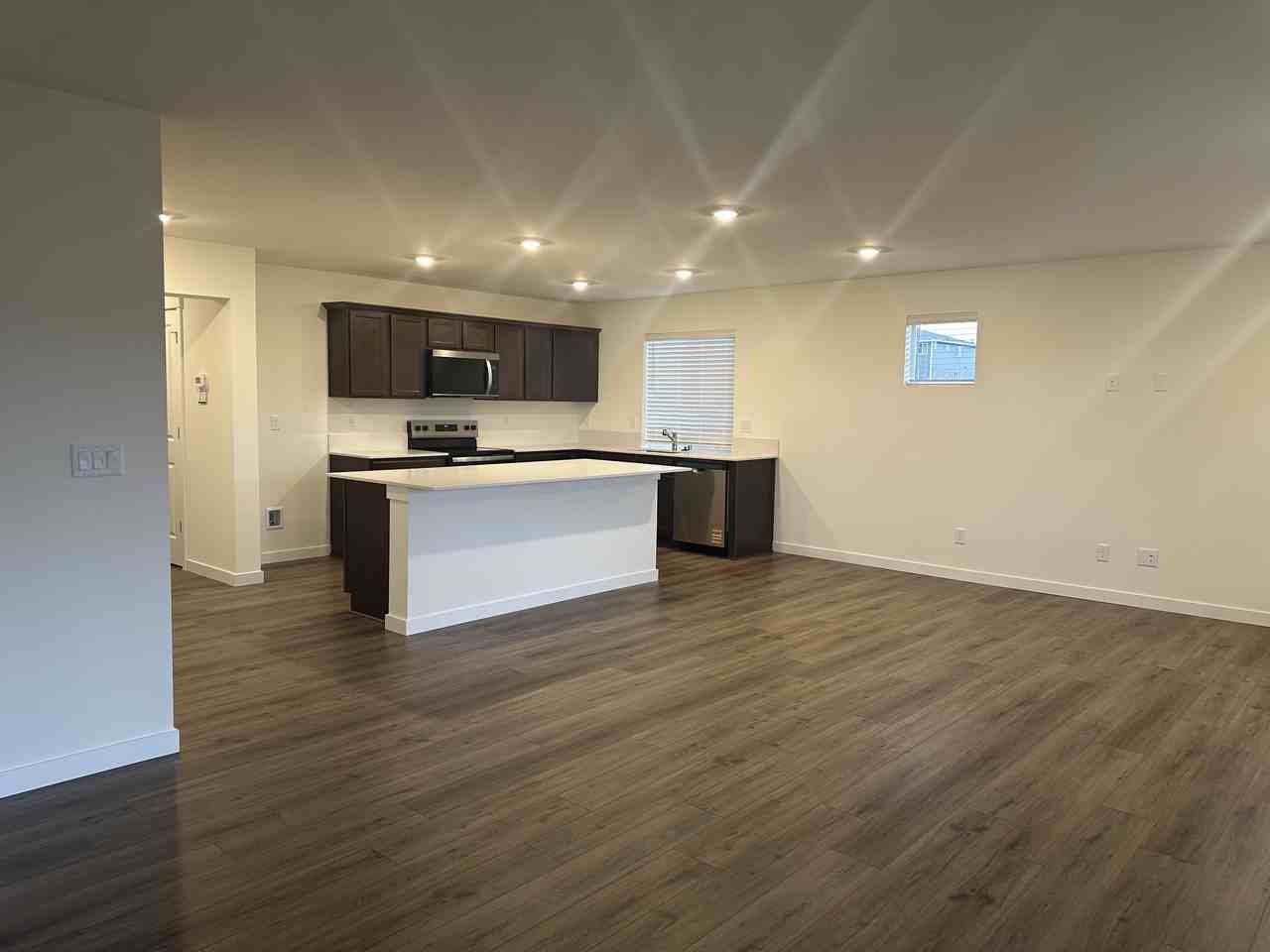 17102 126th Street Court East - Photo 5 of 29