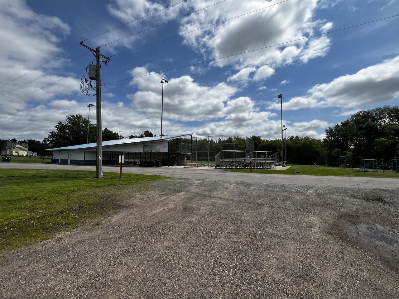 504 Division Street - Photo 4 of 5