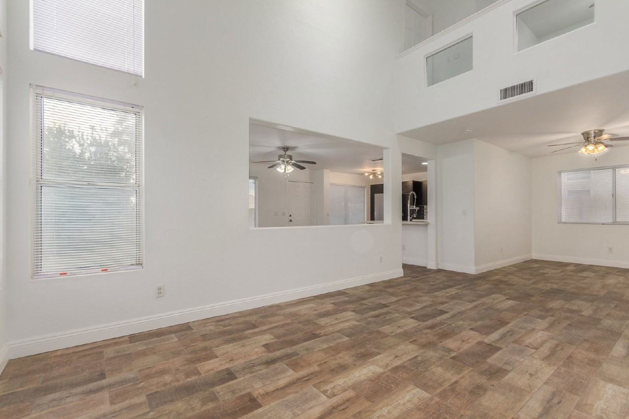 2538 N 131st Ln - Photo 7 of 30