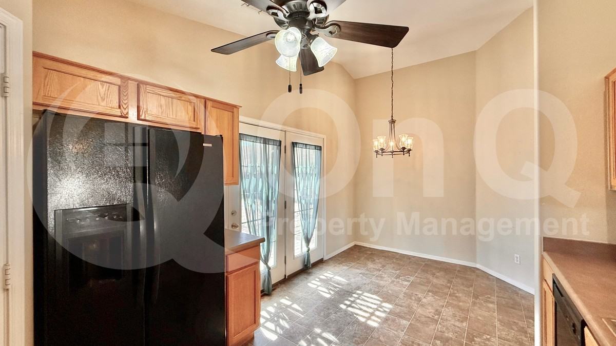 12301 W Aster Dr - Photo 6 of 33